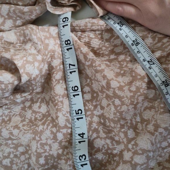 Anthropologie Sadie & Sage long Bell sleeves v-neck floral pattern size small - Picture 7 of 7